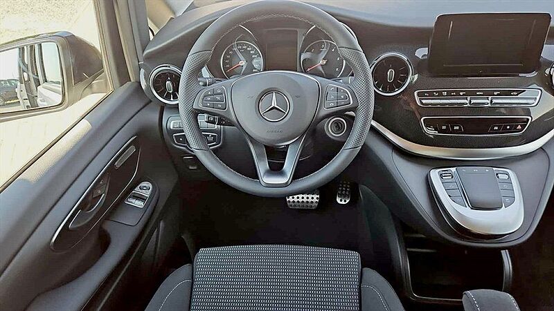 Mercedes-Benz V 300 lang 9G 4Matic AMG AHK ACC 2xST 360-RFK